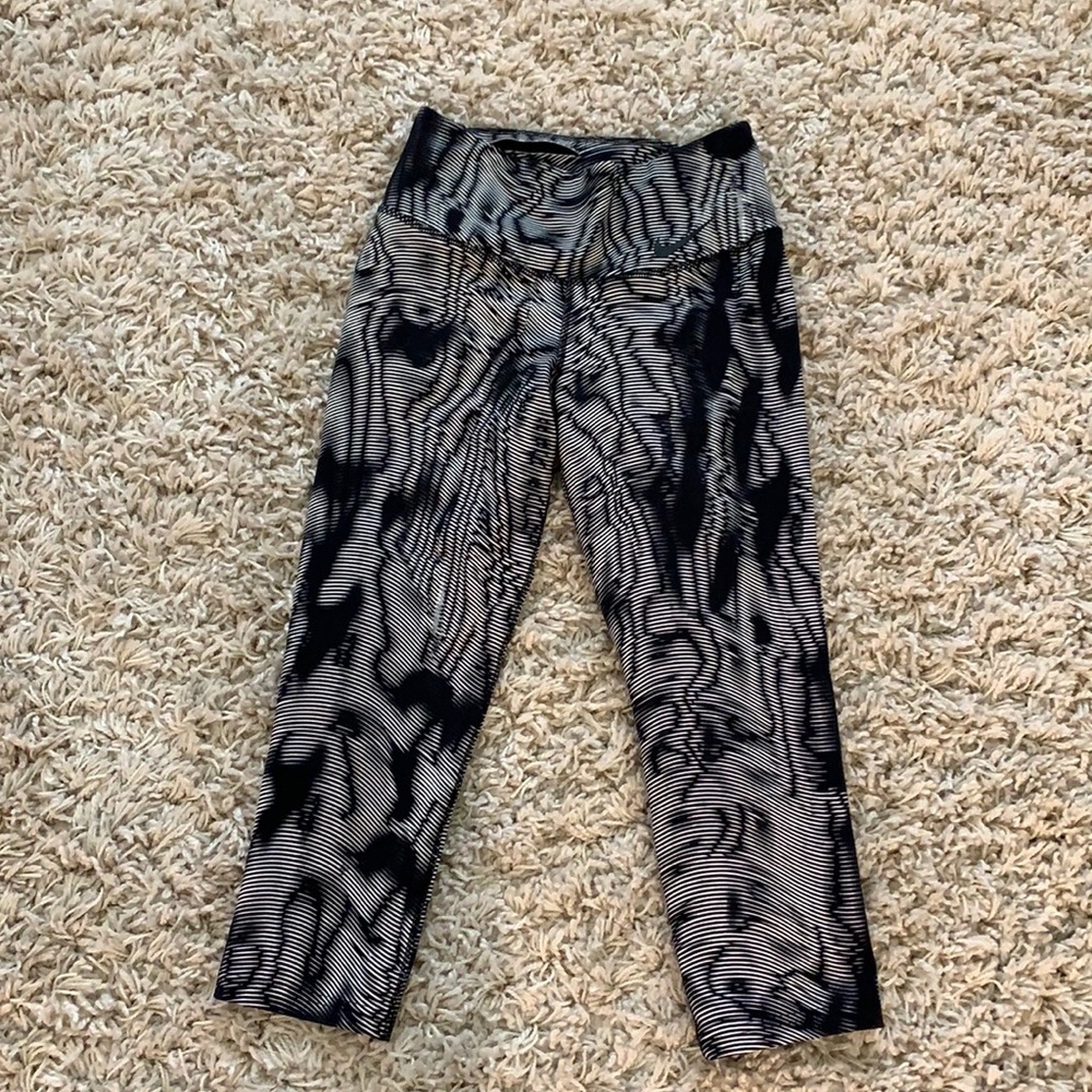 Nike Dri Fit - Picture 2 of 5